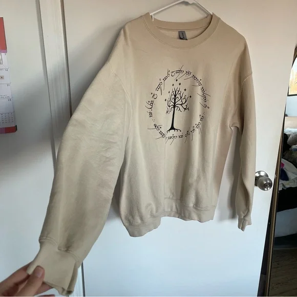 Lord of the Rings Sweatshirt - Picture 2 of 5